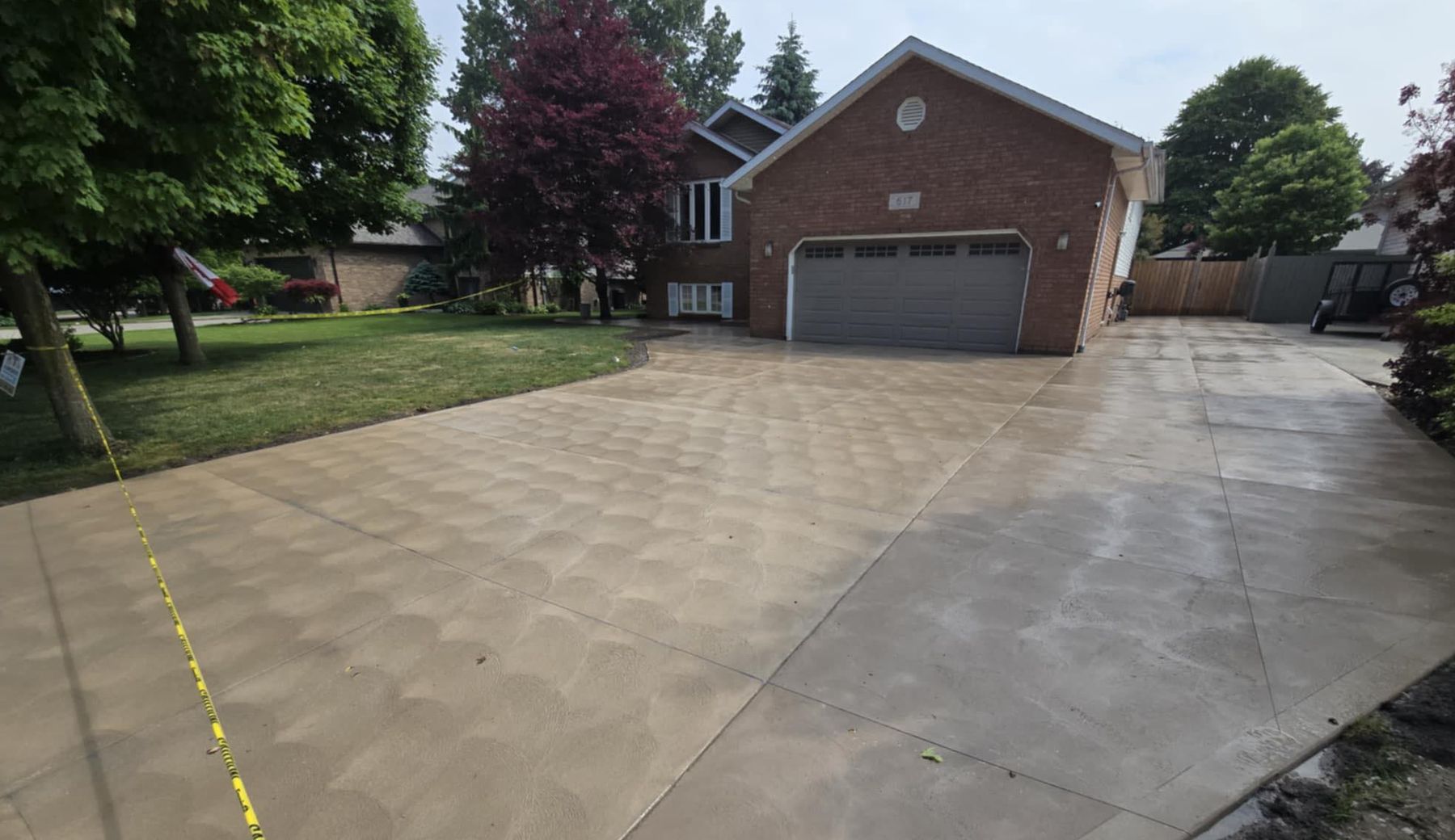 Large two-tone concrete driveway